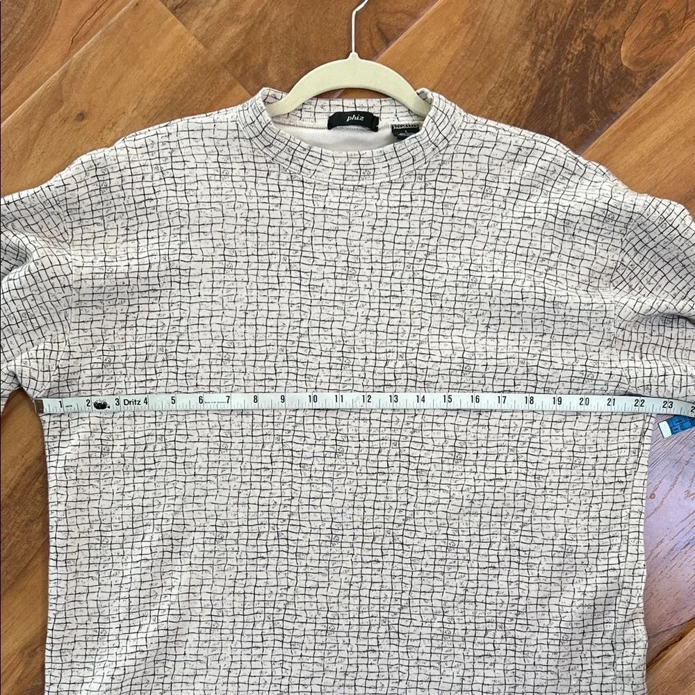 Women's Gray Crewneck Sweater